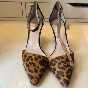 Victoria’s Secret Animal Print Ankle Strap 3” Heels. Size 9. D750/A